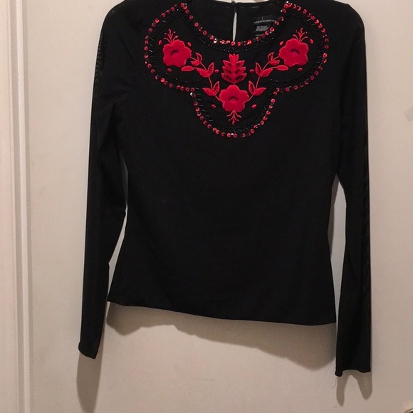 BLACK LONG SLEEVE TOP W/RED VELVET&SEQUINS+BEADS - Picture 2 of 4